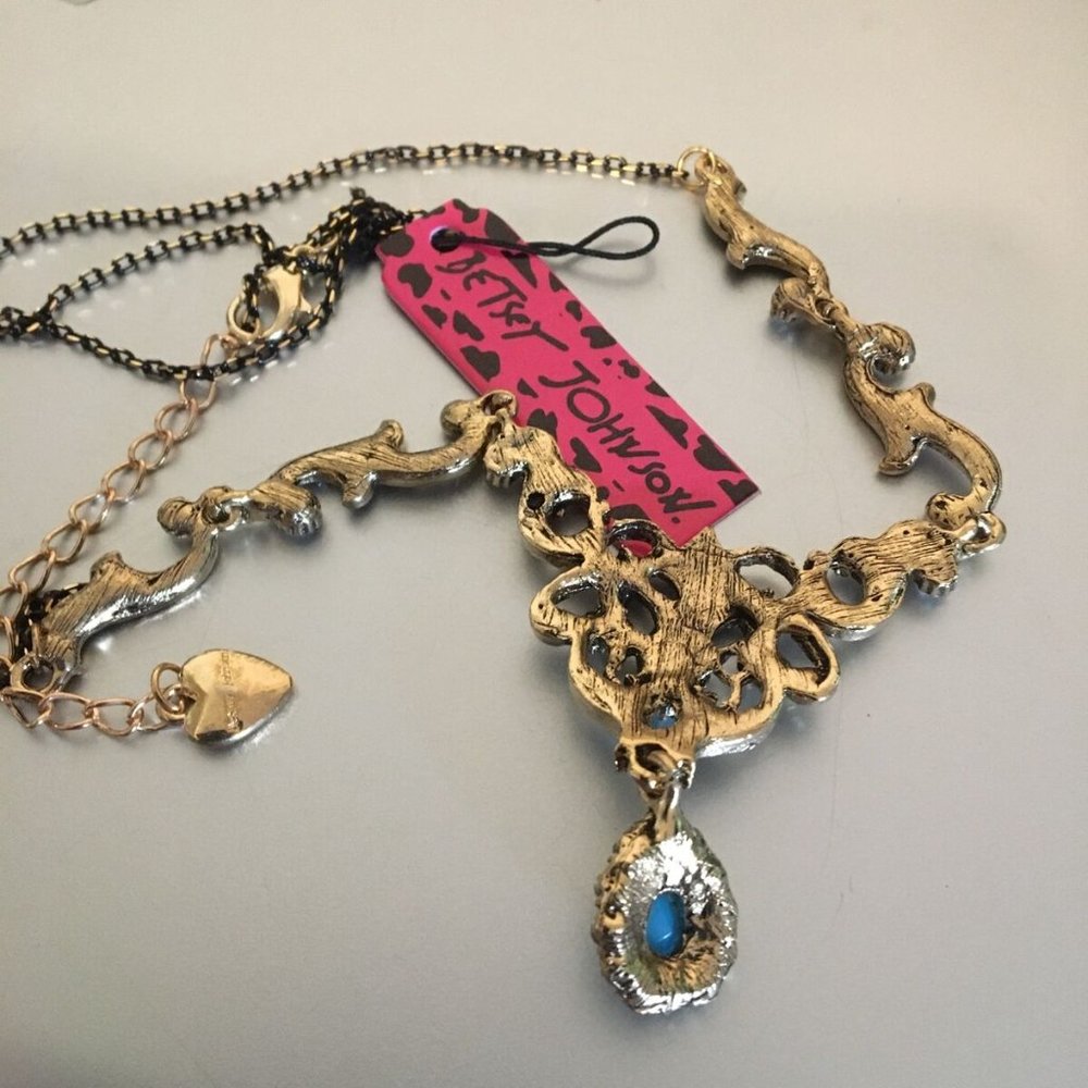 Betsey Johnson Vintage Fashion Necklace.  New - Picture 3 of 4